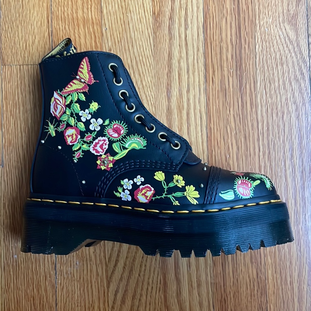 Doc Martens Sinclair Floral Bloom Size Women's 6 UK 4 EU 37